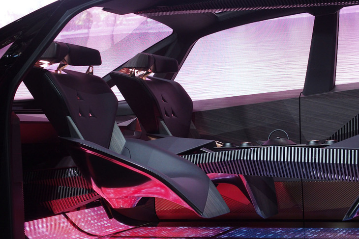 日産ハイパーツアラー