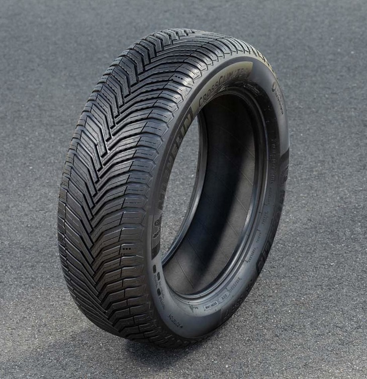 ミシュランの新たな「クロスクライメート2」は、2015年に登場した「クロスクライメート」シリーズの最新作。今回は、同スペックの車両に異なるタイヤを装着したうえで比較試乗を行った。