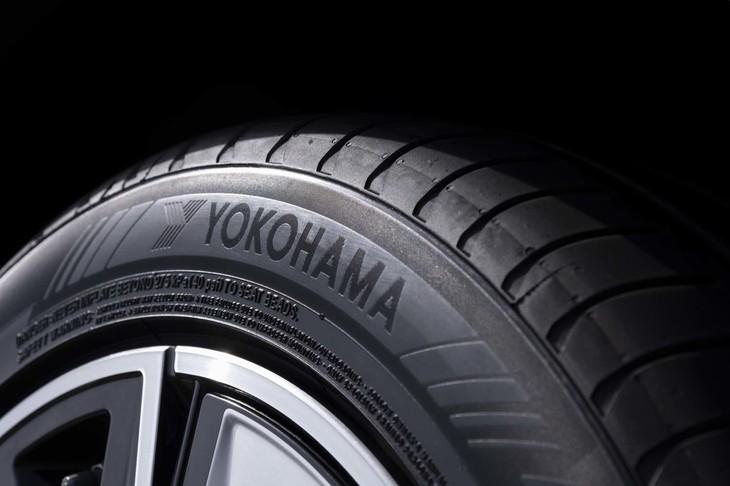 2022年度は夏用タイヤの販売を強化すると宣言している横浜ゴム。その技術の粋が「アドバンスポーツV107」に注がれている。