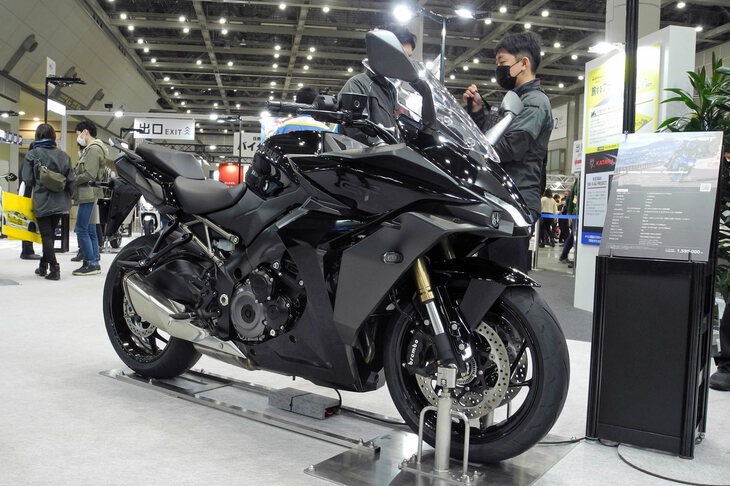 スズキGSX-S1000GT