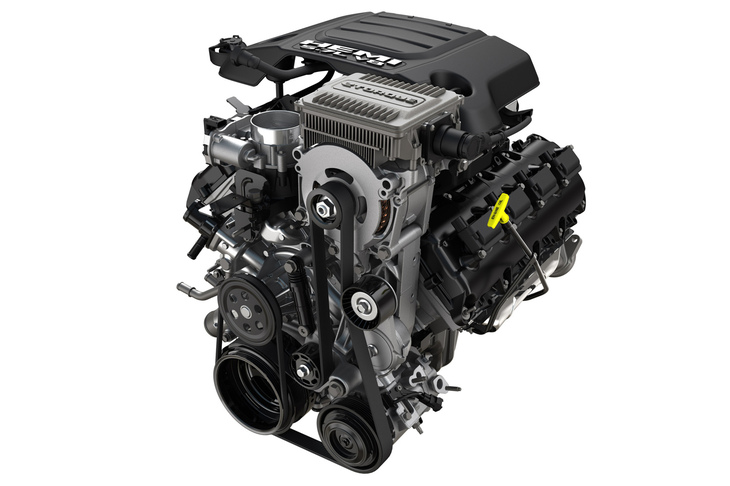 3リッター直6ターボエンジンの登場により、廃止される予定だった5.7リッターV8エンジンだが、一転して2026年型「ラム」より復活することとなった。