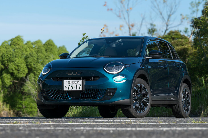 フィアット600ハイブリッド ラプリマ