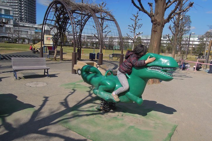 お台場では子どもたちと公園で遊んで過ごした。