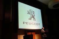 プジョー、“ライオン”エンブレムを一新