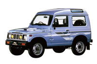 初めて4サイクルのターボエンジンが設定されたJA71型。写真は盛り上がったルーフ形状が特徴の「パノラミックルーフ」。