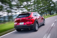 マツダCX-30 X Lパッケージ（4WD/6MT）／CX-30 XD Lパッケージ（FF/6AT）【試乗記】の画像