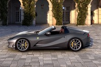 「フェラーリ812スーパーファスト」のオープントップバージョン登場の画像