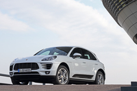 ポルシェ・マカンS
    