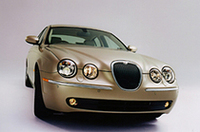 「ジャガーSタイプ」にアイボリーレザー内装の限定車の画像