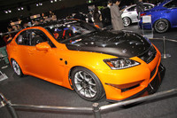 「レクサスIS F CCS-R」。CCS-Rとは“Circuit Club Sport Racer”の略で、ホワイトボディから組み上げられたというレース仕様車。このままニュルブルクリンク耐久にも出場可能とうたう。