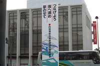 高速道路は地方の夢だ。徳島市郊外。