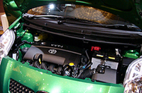 トヨタの世界戦略車「ヴィッツ」一新、広さ、走り、クオリティ……すべての満足を目指すの画像