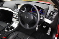 日産スカイラインクーペ 370GT Type SP（FR/6MT）／370GT Type P（FR/5AT）【試乗記】の画像