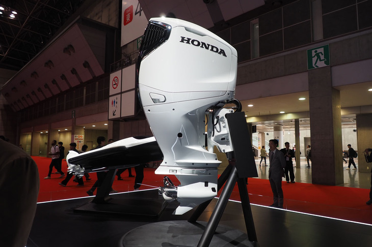 大型船外機BF350