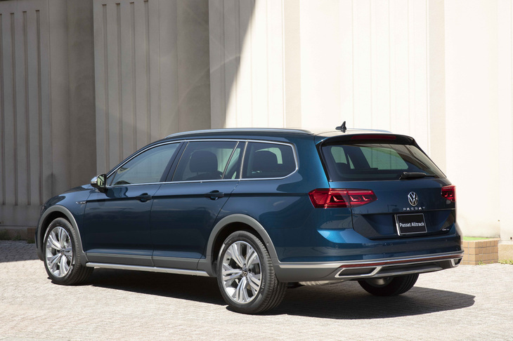 「パサート オールトラック」は2グレード展開で、パワーユニットは最高出力190PSの2リッター直4ディーゼルエンジン「2.0 TDI」のみとなる。