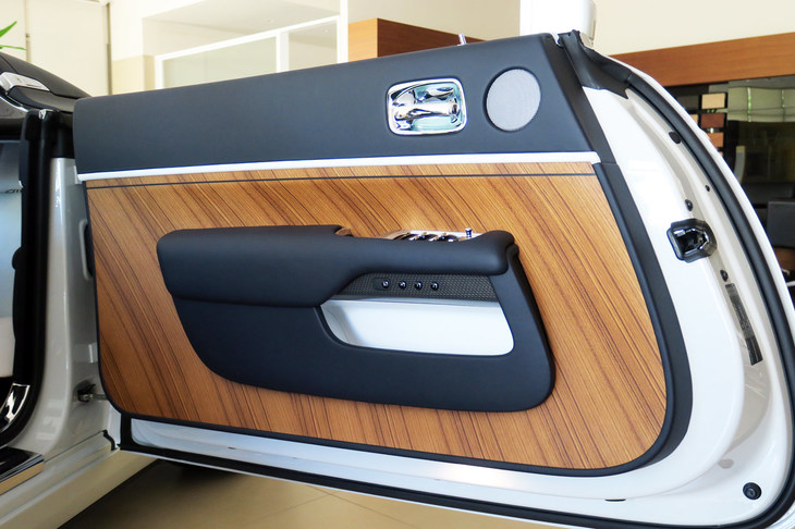 ロールス・ロイス・ベイサイド ドーン エアロカウリング（ドア）