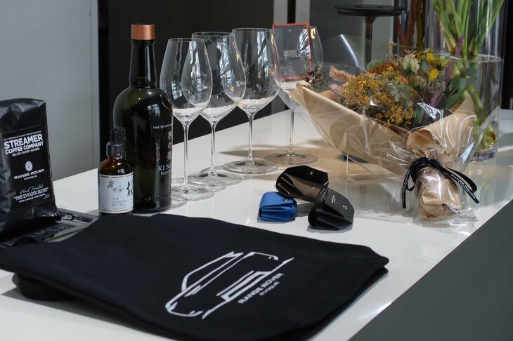 さまざまなワークショップも会期中に開催。写真はその関連の品々。