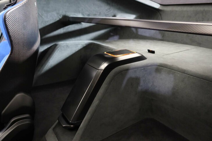 トヨタFT-Se（シート後方のスペース）