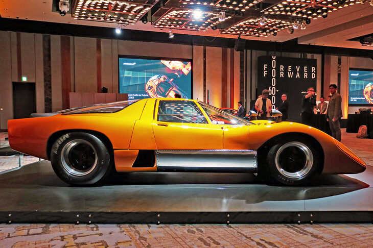 マクラーレンM6GT 1969年（サイド）
