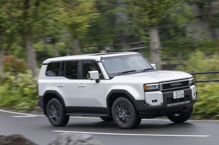 WLTCモードの燃費は7.5km/リッターで、300km余りをドライブした今回のトータル燃費は7.2km/リッター。レギュラー仕様なのが救い。