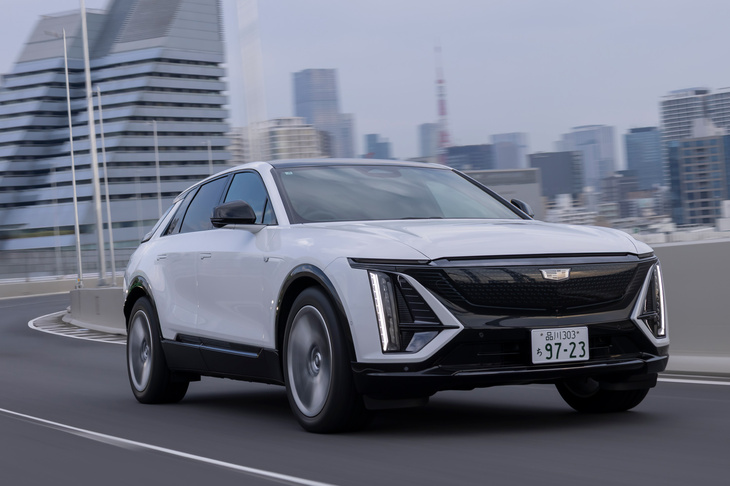 高い静粛性は今日のキャデラック車に共通する魅力。「リリック」にもフロント・サイドの二重ガラスや、5mm厚の強化リアガラス、新世代のアクティブノイズキャンセレーション機能などが採用されている。