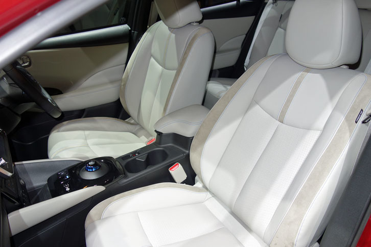 日産リーフ（インテリア）