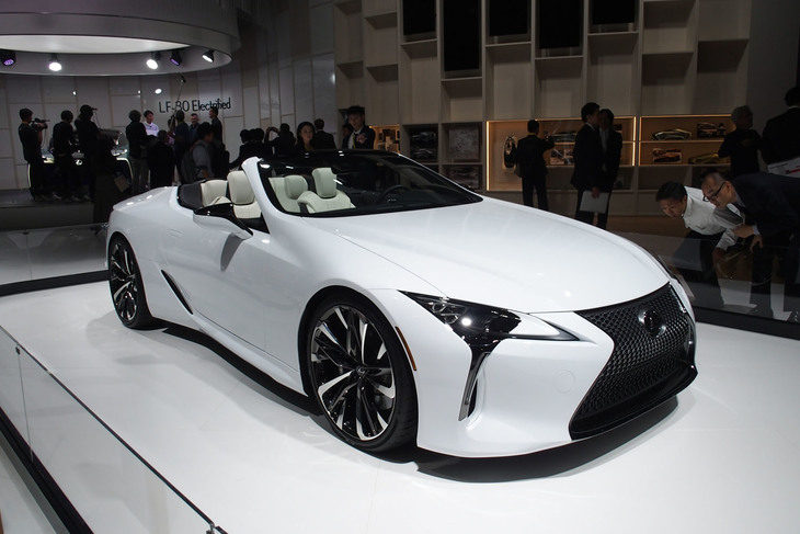 レクサスLCコンバーチブル