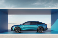 写真は、2022年6月に発表された、4ドアファストバックモデル「408」。新型「3008」も、こうしたクロスオーバータイプになることが予想される。