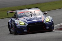 GT300クラスを制した、藤波清斗／ジョアオ・パオロ・デ・オリベイラ組のNo.56 リアライズ 日産自動車大学校 GT-R。