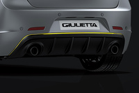 リアディフューザーとバンパーの間にイエローのラインが入れられた。