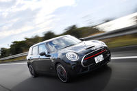 第1回：世界一クルマ好きといわれる国の最新モデル輸入車チョイ乗りリポート～個性派ぞろいのイギリス編～の画像