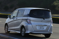 ホンダ・フリードスパイク ハイブリッド ジャストセレクション（FF/CVT）【ブリーフテスト】の画像