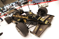 PLANEX CARSが出展した、1985年「ロータス97T」。3億円の値札がついていた。