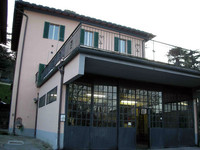 お世話になったエレットラウトの工房。ボクの街のオートバックス的存在。