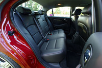 ジャガーSタイプ・シリーズ【海外試乗記】の画像