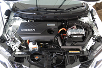 日産エクストレイルにハイブリッドモデル登場の画像
