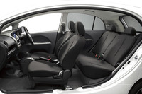 植物由来の素材から作った循環型天然資源を内装などに採用し、環境に配慮した。