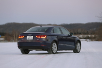 同じ「A3」シリーズに属する「A3セダン」と「A3スポーツバック」だが、エクステリアで共通するパーツはヘッドランプ、グリル、サイドミラー、ドアハンドルのみだ。