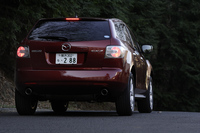 【スペック】CX-7：全長×全幅×全高＝4680×1870×1645mm／ホイールベース＝2750mm／車重＝1740kg／駆動方式＝4WD／2.3リッター直4DOHC16バルブターボ（238ps/5000rpm、35.7kgm/2500rpm）／価格＝332万円（テスト車＝同じ）