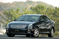 【スペック】3.6：全長×全幅×全高＝4995×1845×1455mm／ホイールベース＝2955mm／車重＝1790kg／駆動方式＝FR／3.6リッターV6DOHC24バルブ（257ps/6500rpm、34.8kgm/3200rpm）／価格＝695.0万円（テスト車＝同じ）