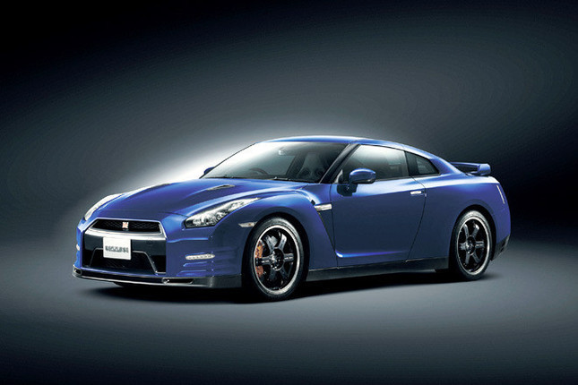 「日産GT-R ピュアエディション（For TRACK PACK装着車）」