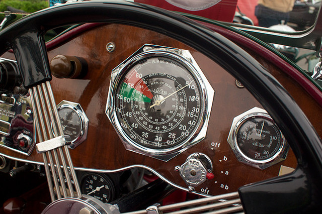 60年代までの英国車イベント British Historix の会場から ビジュアル25枚 画像 写真 Webcg