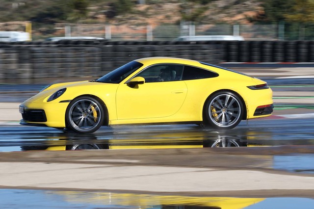 ポルシェ911カレラS（RR/8AT）／911カレラ4S（4WD/8AT）【海外試乗記