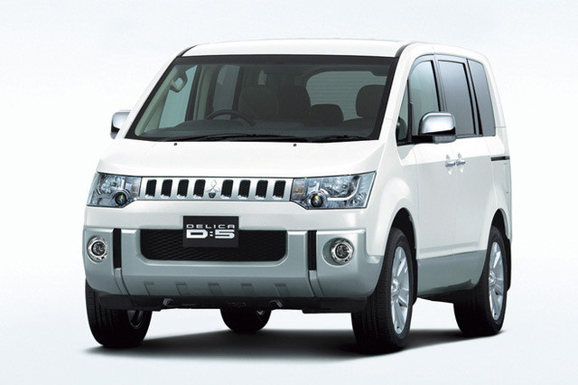 三菱、「デリカD：5」を一部改良 【ニュース】 - webCG