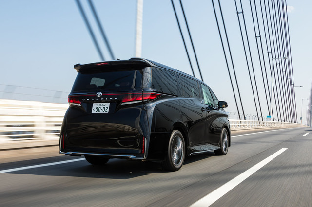 トヨタ・アルファード／ヴェルファイア【試乗記】 引き継いだのは名前