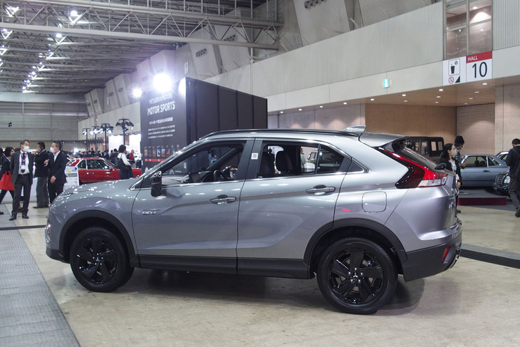 三菱エクリプスクロスPHEV／三菱自動車