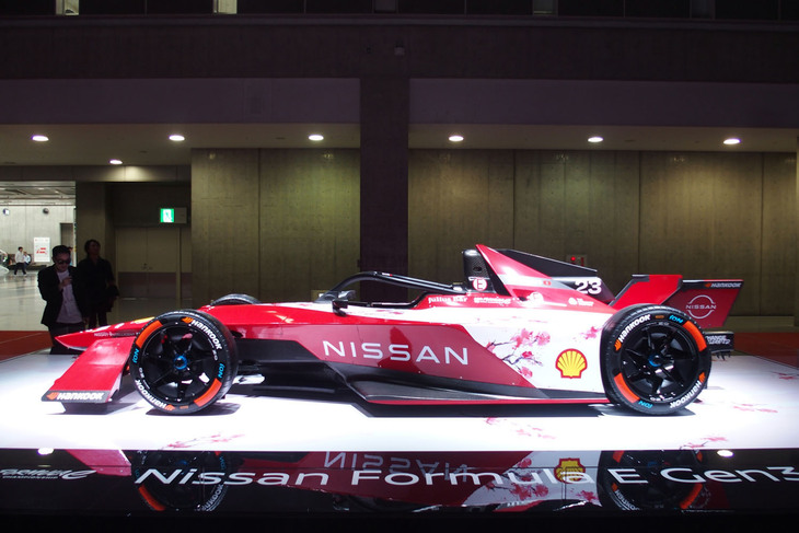 フォーミュラEレーシングカー