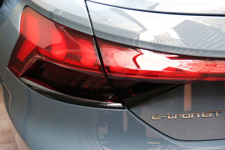 アウディe-tron GTクワトロ（リアコンビランプ）