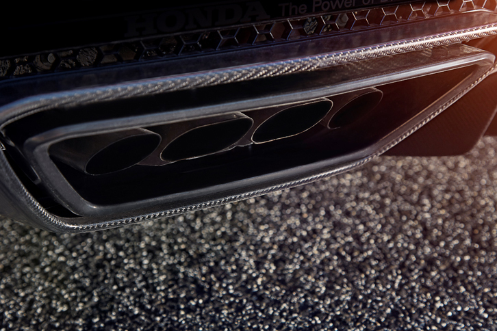 ホンダNSX（エキゾーストパイプ）