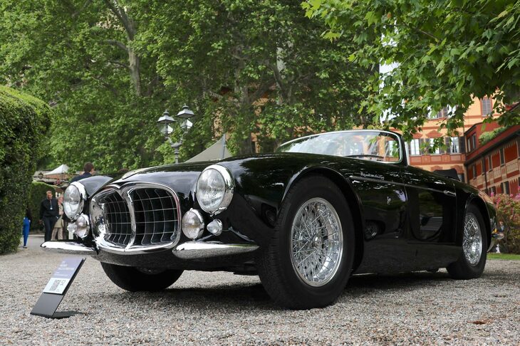 ここからは、2024年5月にコモで開催されたコンコルソ・ヴィラ・デステにおける“マセラティ110周年”クラスの参加車両を。フルアのボディーをまとった1955年「A6GCS/53スパイダー」。
	 